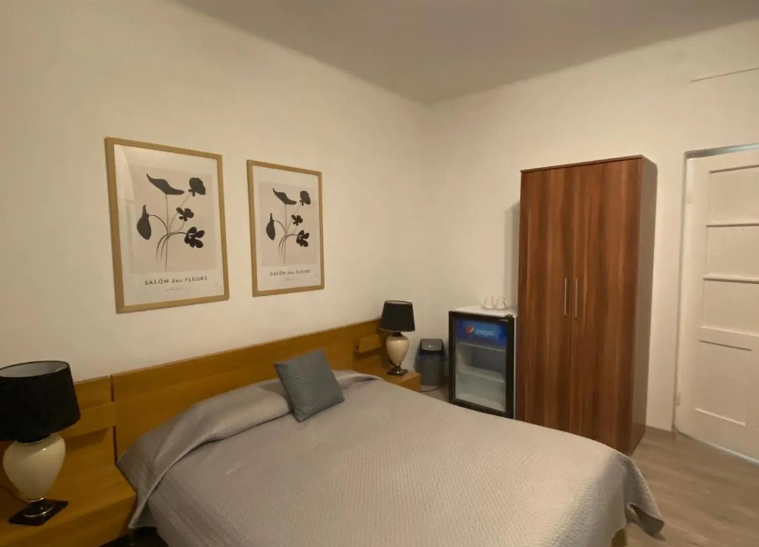 Airport17 B&B Vecses 0*,