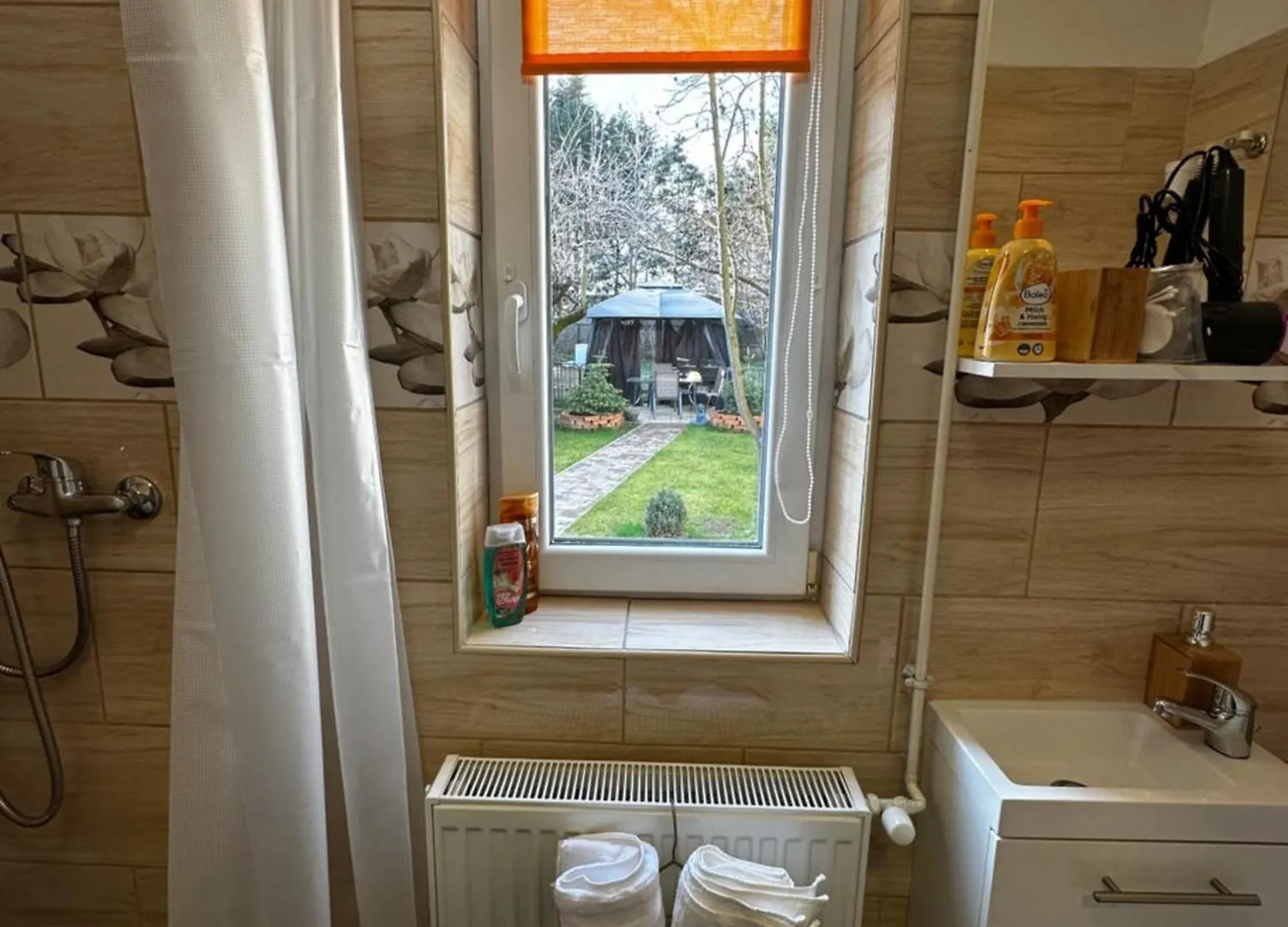 Bed & Breakfast Airport17 B&B Vecses